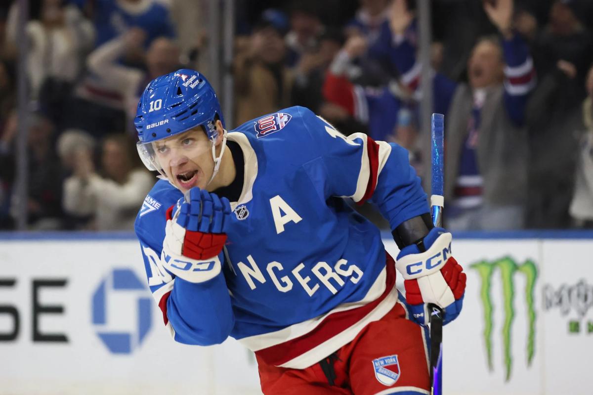 theScore Bet bonus code NPNEWS: Bet $10, get $100 in bonus bets for Rangers vs. Ducks