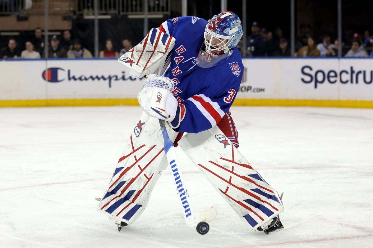 theScore Bet bonus code NPNEWS: Bet $10, get $100 in bonus bets for Rangers vs. Blues