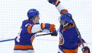 Islanders grind out ugly win over Lightning to snap losing streak