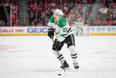 What is Jason Robertson’s net worth in 2025? Details on Dallas Stars star’s earnings, deals and endorsements