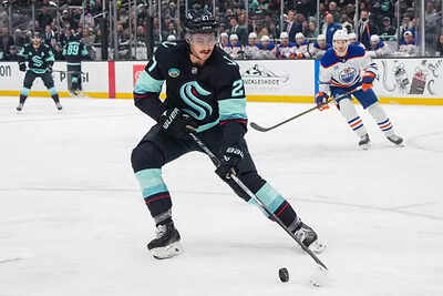 NHL Trade Rumor: Is Boston Bruins trying to rope in Seattle Kraken’s winger Mason Marchment in a major trade move?