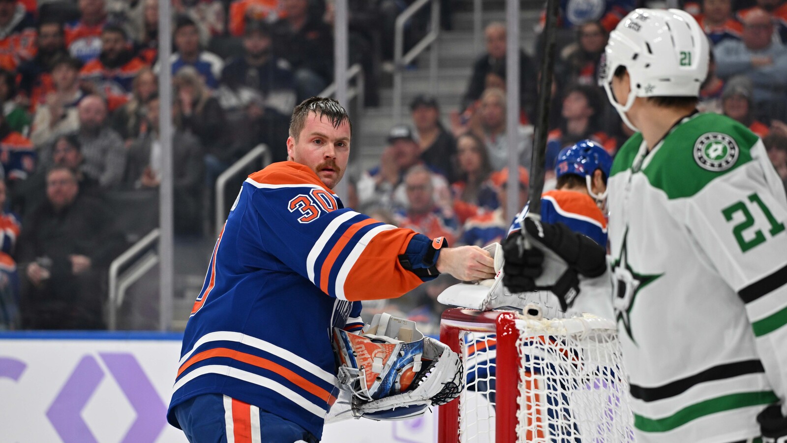 Stuart Skinner–Calvin Pickard's emotional moment sparks rumor about Tristan Jarry trade to Oilers