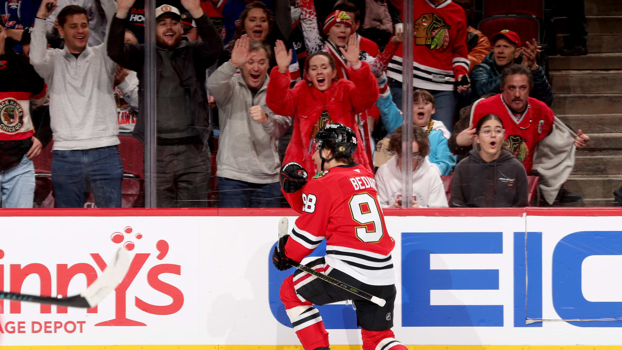 Burakovsky Feeds Bedard | Chicago Blackhawks