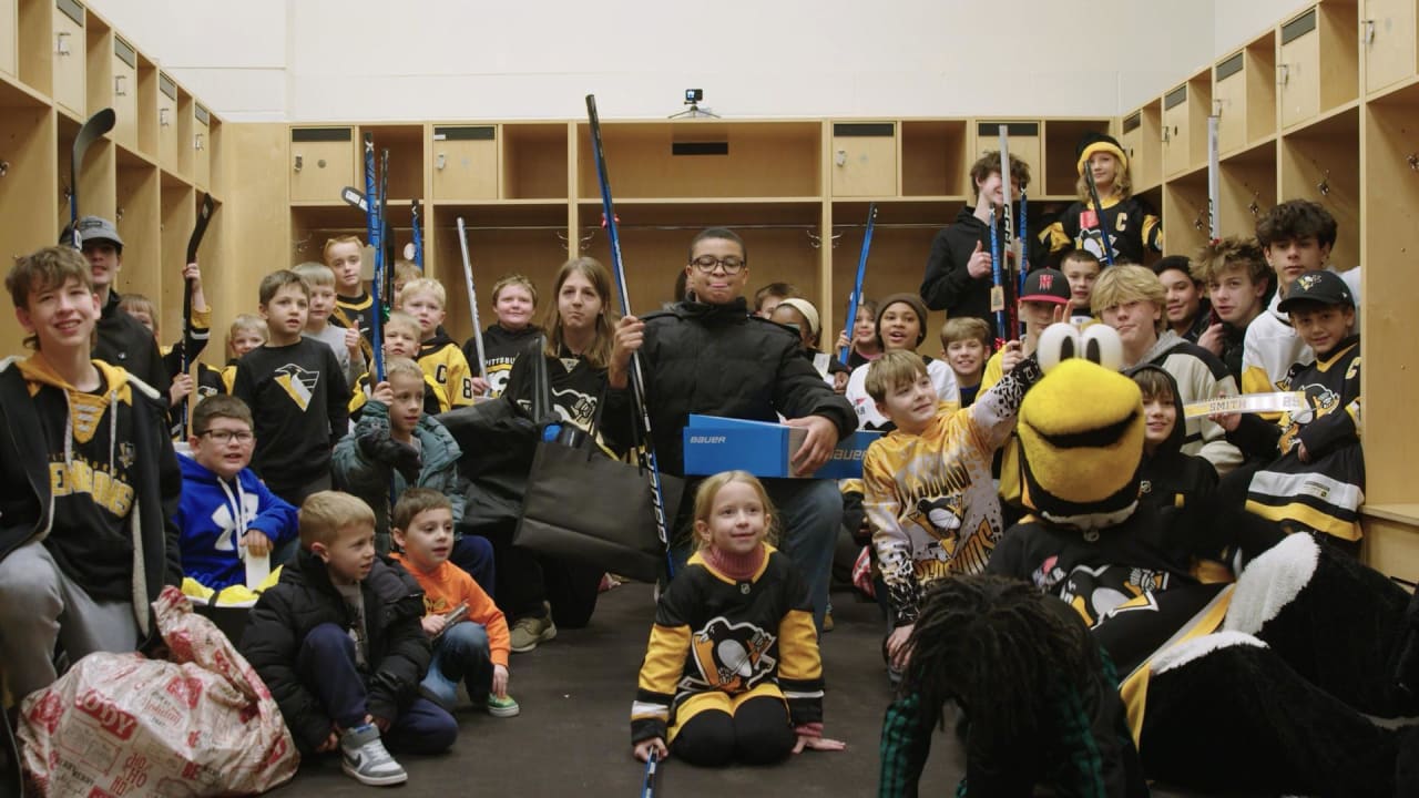 Pittsburgh Penguins surprise local youth hockey team.