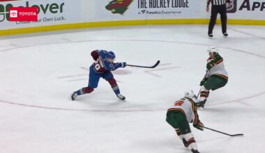 MacKinnon doubles lead with PPG