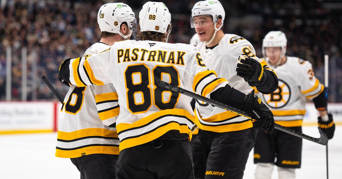 Pastrnak nets 4 points as the Bruins beat the Jets 6-3