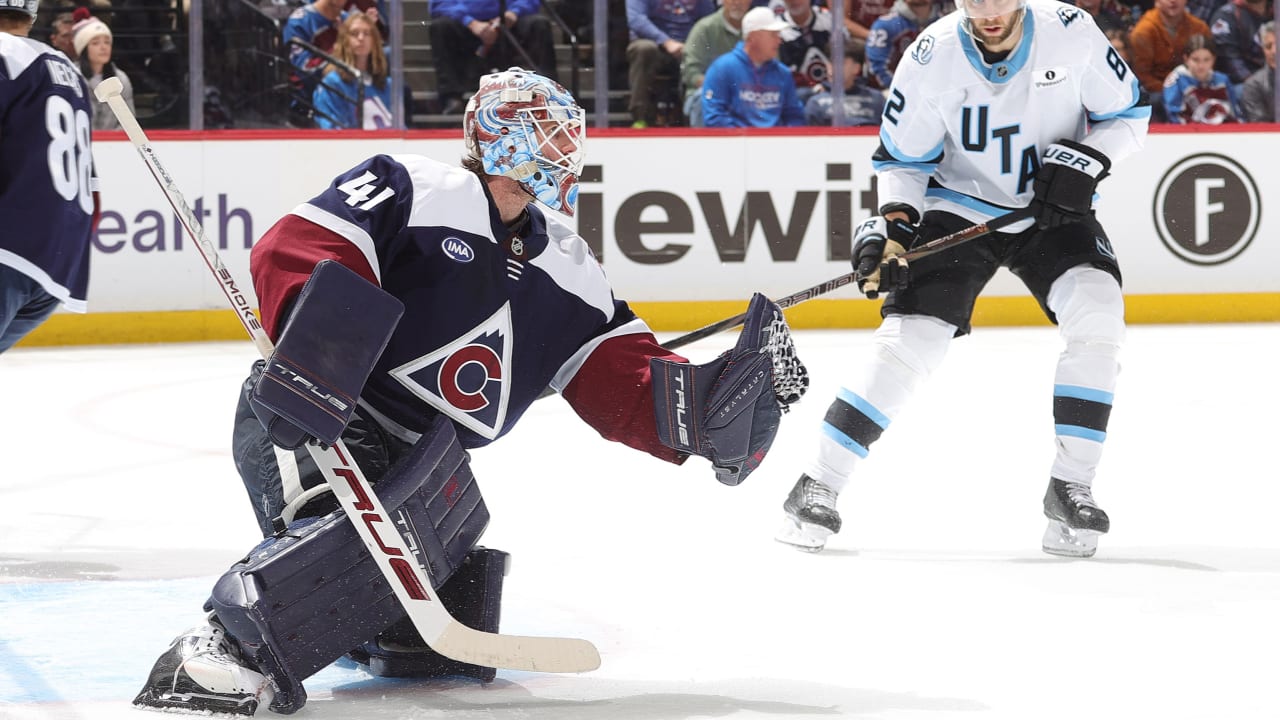 Wedgewood makes 32 saves, Avalanche shut out Mammoth