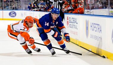 Islanders' Bo Horvat day-to-day with lower-body injury