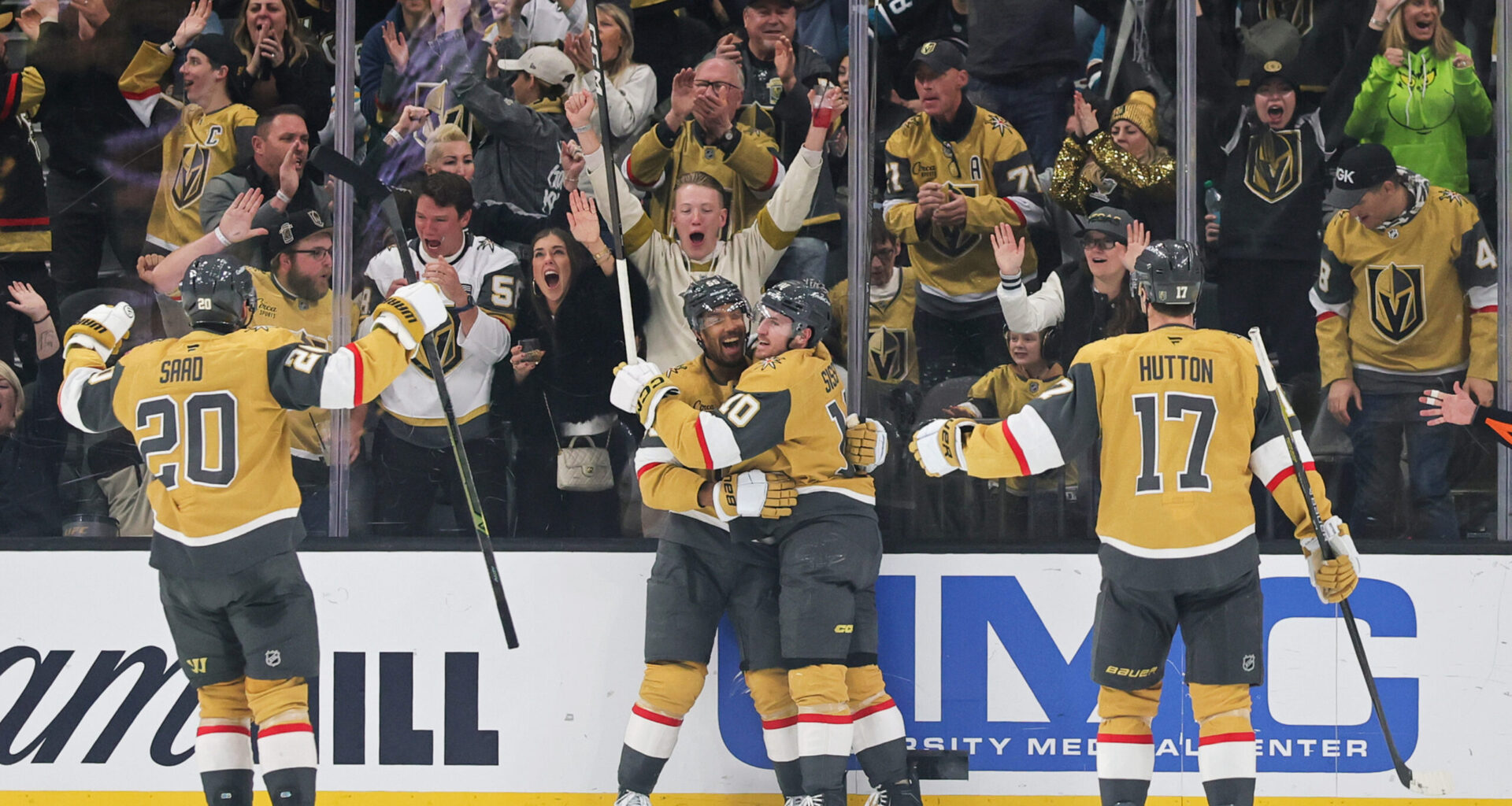 Golden Knights score 5 in first period in dominant 7-2 win over Sharks