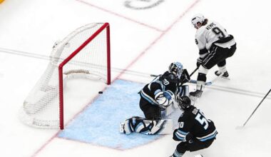 Mammoth vs. Panthers Prediction, Odds, Picks - Dec. 10