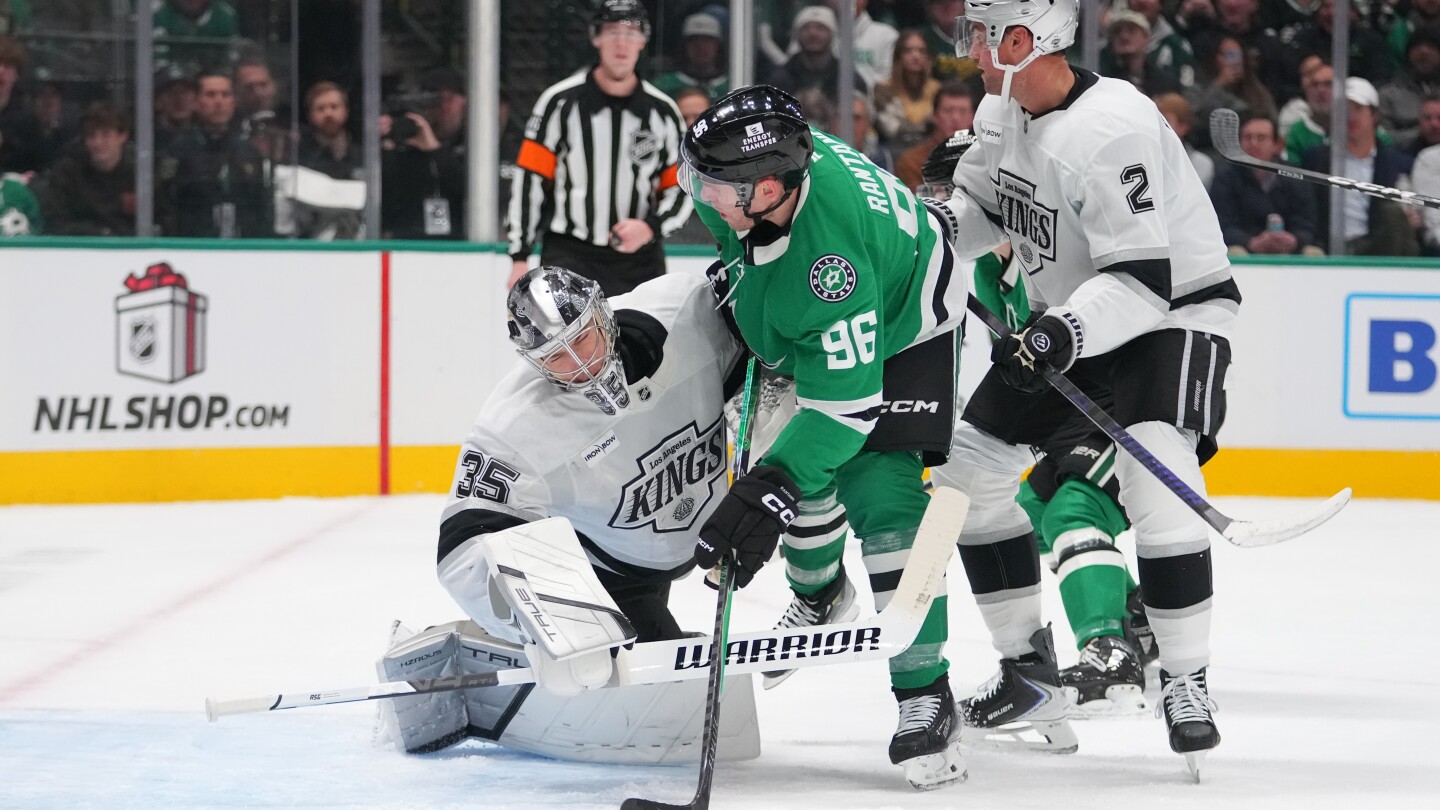 Rantanen, Duchene, Johnston each have goal and assist as Stars beat Kings 4-1