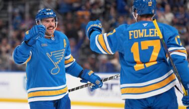 Logan Mailloux, Matt Luff get first goals of season as Blues beat rival Blackhawks 3-2