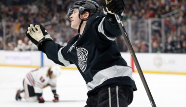 Blackhawks suffer rare blowout loss in rematch against Kings