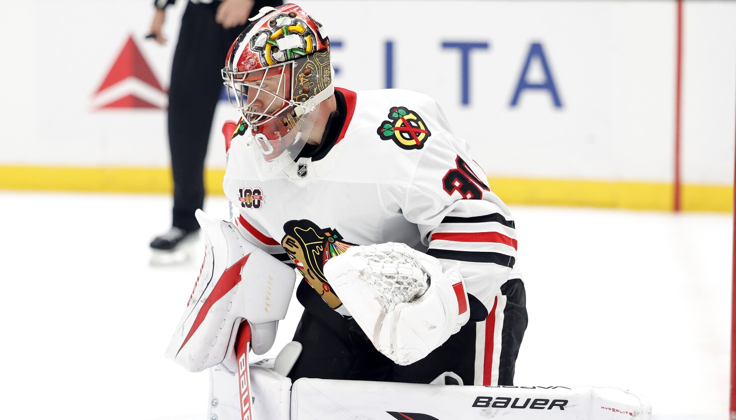 Blackhawks shut out Rangers, bouncing back from disaster with 'refocused' effort