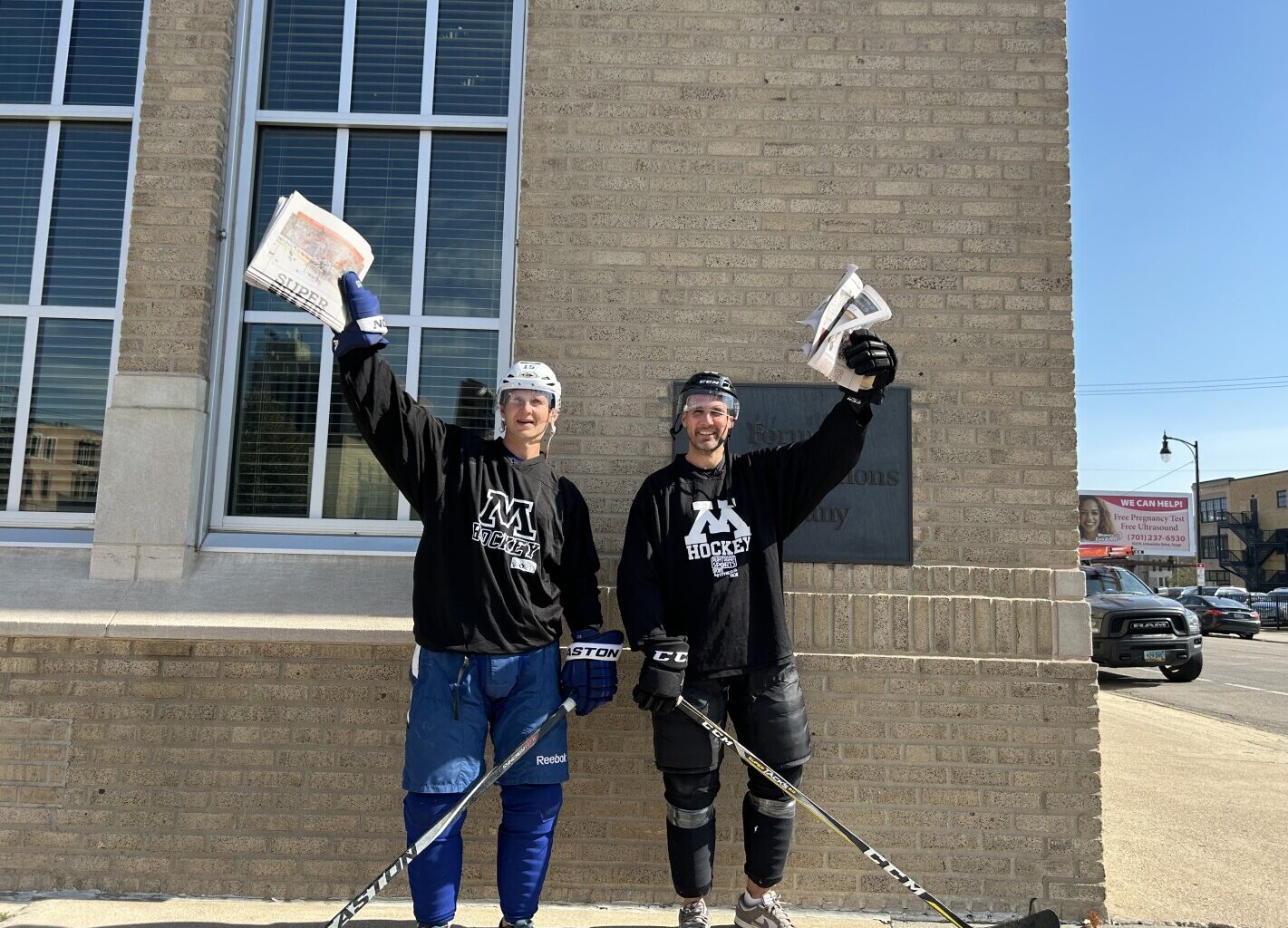 When NHL pros invaded the newsroom - InForum