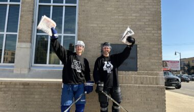 When NHL pros invaded the newsroom - InForum