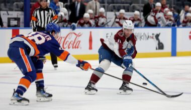 Islanders pile up goals to halt Avalanche's 17-game point streak - The Rink Live