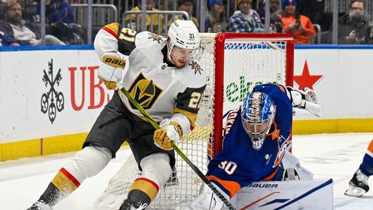 Knights' win streak ends at five in shootout loss to Islanders
