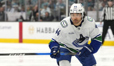 Report: Canadiens, Wild, Stars among teams interested in Sherwood