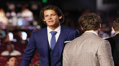 Penguins’ top prospect Will Horcoff dominates college Hockey, earns HCA Player of the Month title