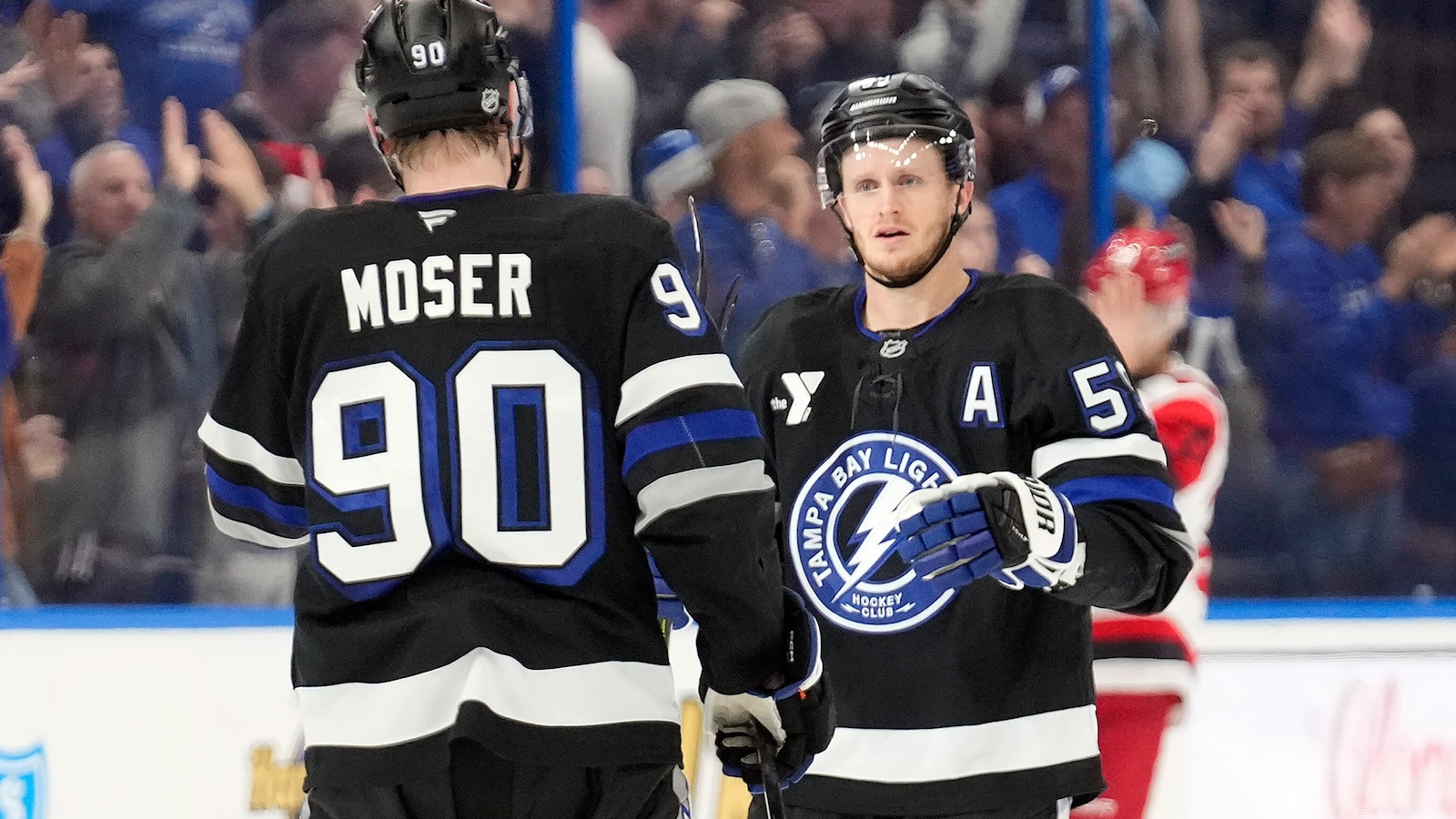 Jake Guentzel scores twice as Lightning rally for 6-4 win over Hurricanes