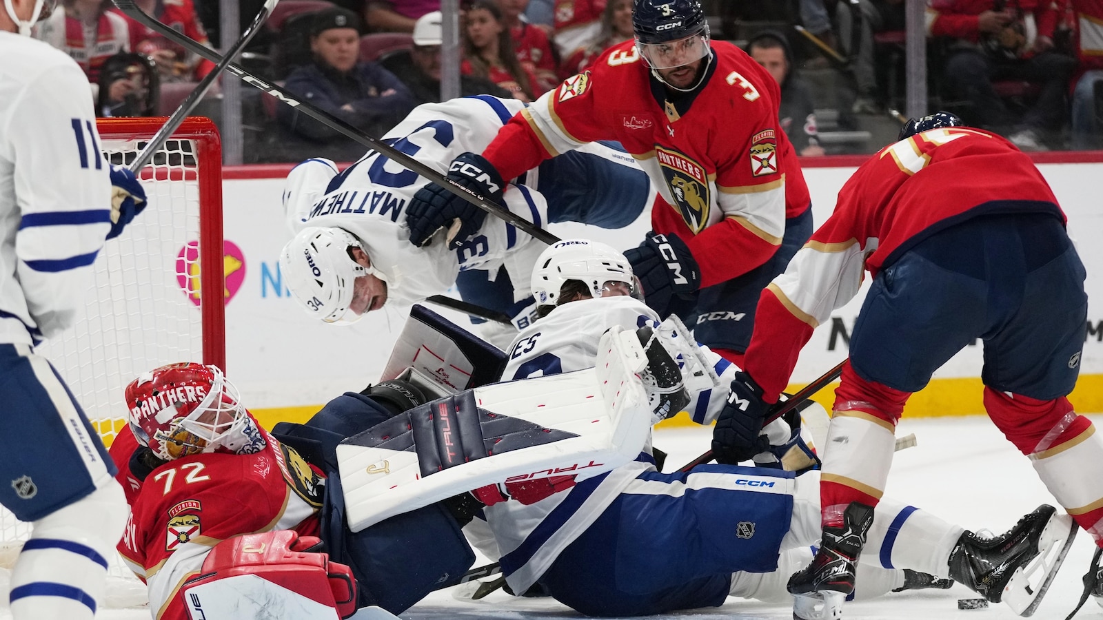 Maple Leafs jump out to quick lead, hold off Panthers for 4-1 win