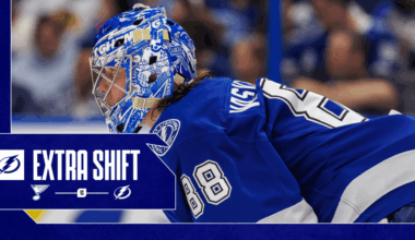 Extra Shift: Lightning 4, Blues 1