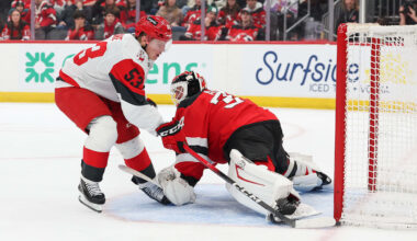 Carolina Hurricanes v New Jersey Devils