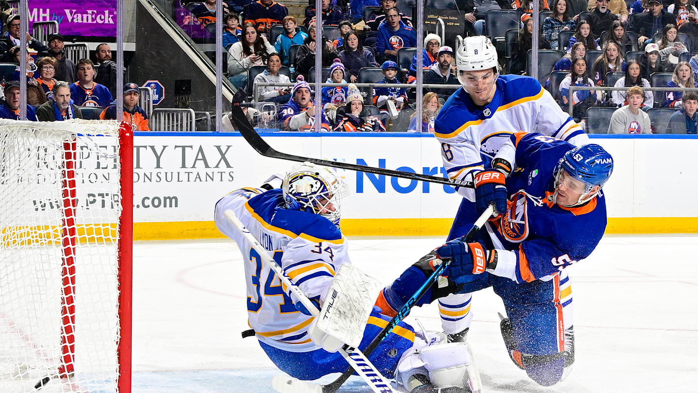 Buffalo Sabres v New York Islanders