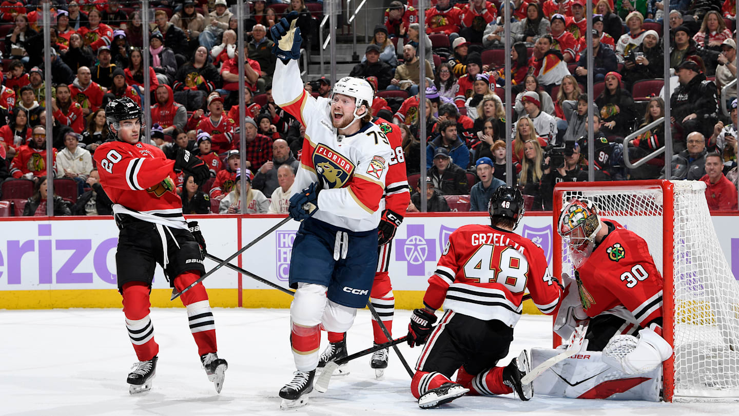 Florida Panthers v Chicago Blackhawks