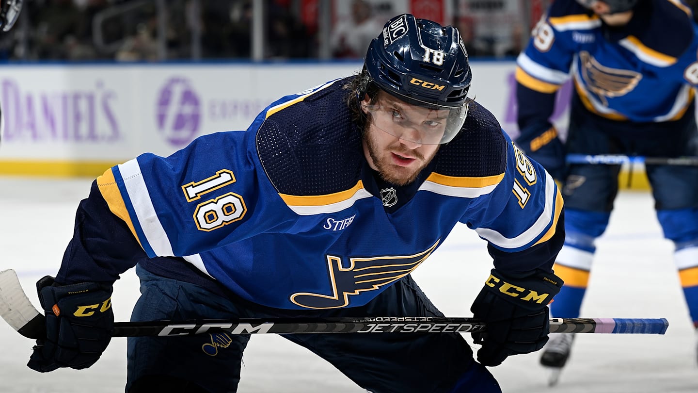 Carolina Hurricanes v St Louis Blues