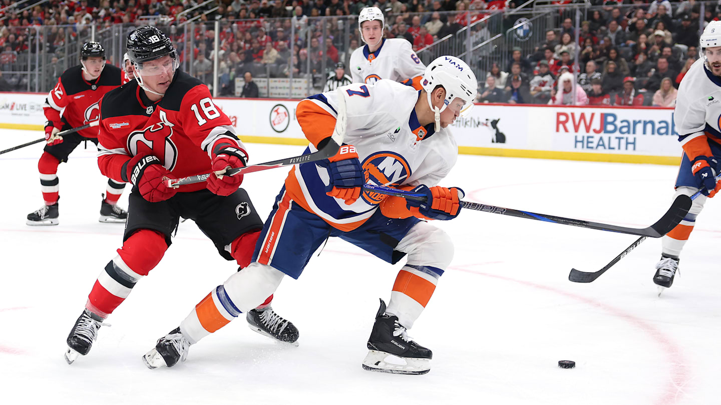 New York Islanders v New Jersey Devils