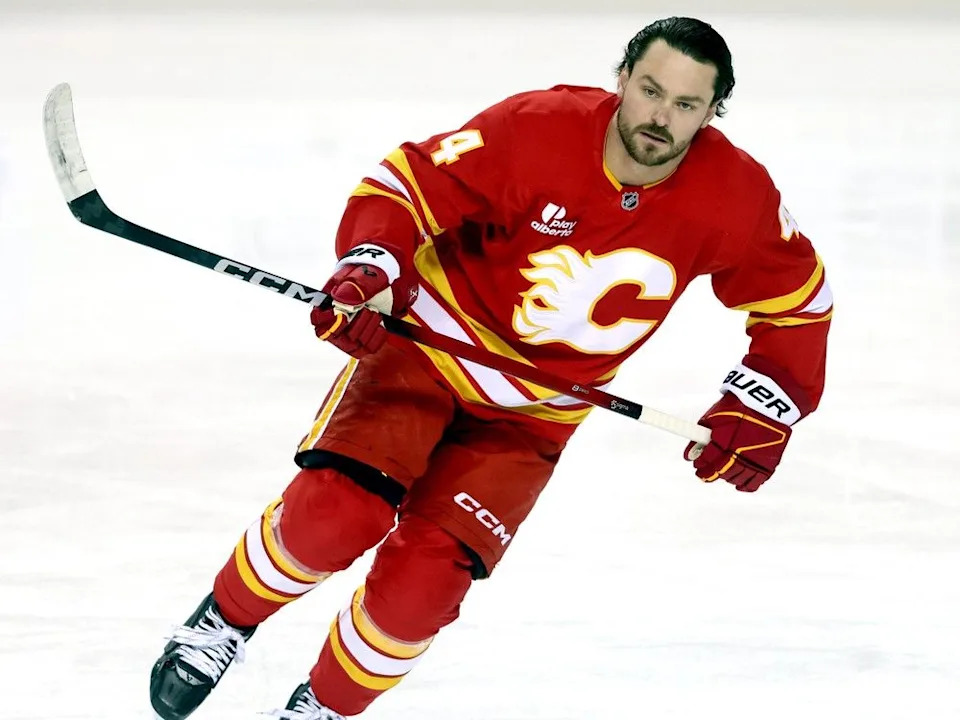  Calgary Flames Rasmus Andersson during warm up before taking on the Seattle Kraken in NHL action at the Scotiabank Saddledome in Calgary on Thursday, December 18, 2025. Darren Makowichuk/Postmedia