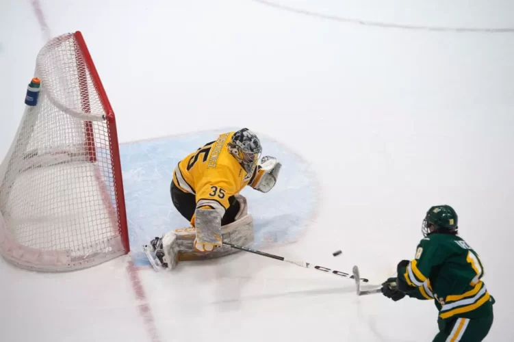 No. 19 Huskies hockey splits weekend with rival Northern Michigan | News, Sports, Jobs