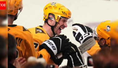Sidney Crosby honors Nova Scotia legend Lowell MacDonald before Pittsburgh Penguins and Detroit Red Wings game | NHL News