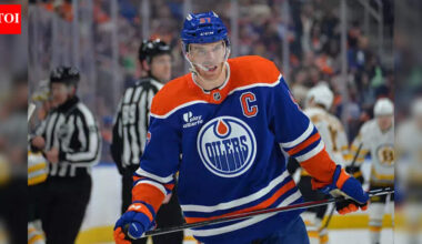 Connor McDavid’s lifestyle: Inside Edmonton Oilers captain’s essentials collection from Phone, black licorice, CIBC Visa card and more | NHL News