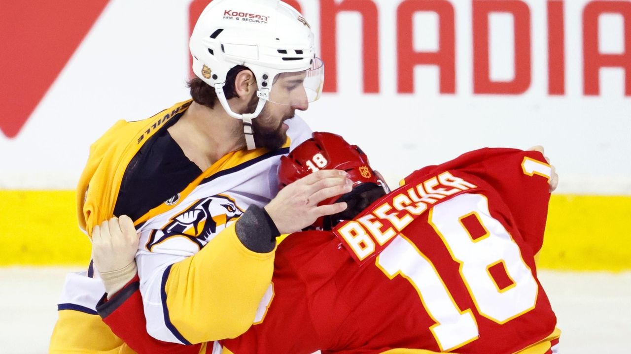 Nicolas Hague breaks tie with 28 seconds left, Predators beat Flames 4-3