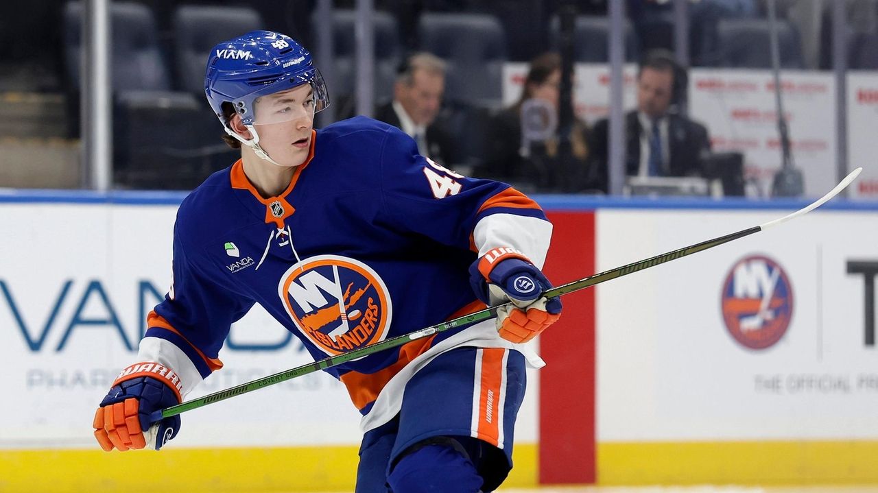 Tom Brady endorses Islanders' rookie star Matthew Schaefer