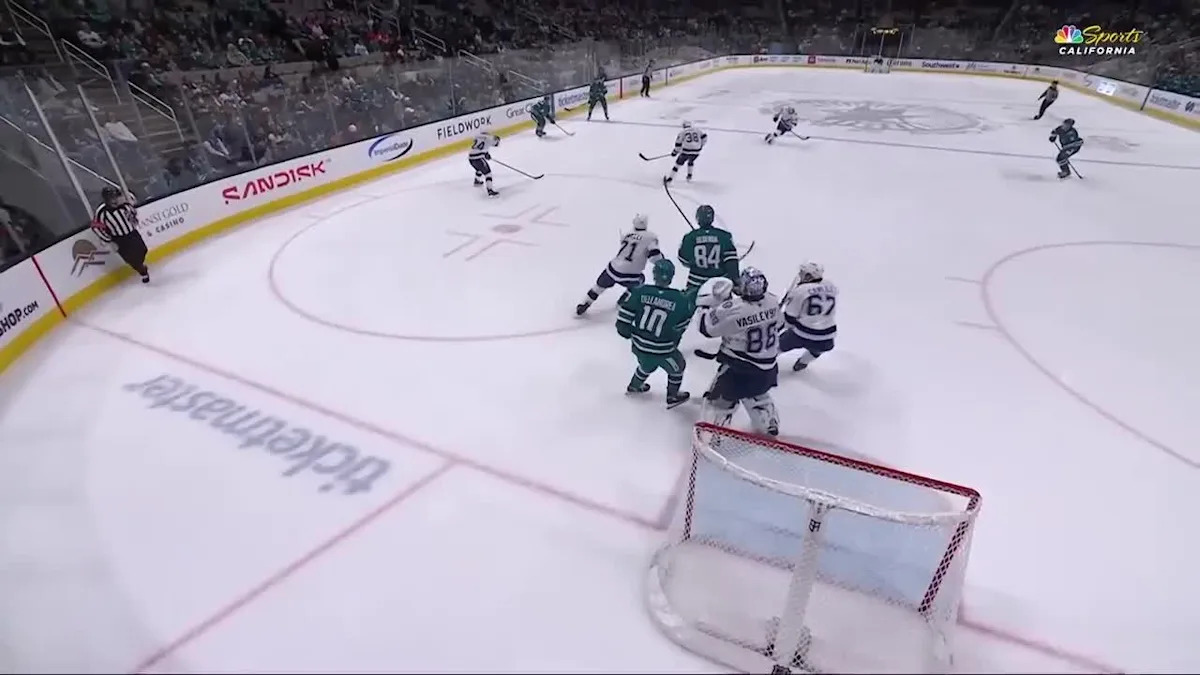 Pavol Regenda with a Goal vs. Tampa Bay Lightning