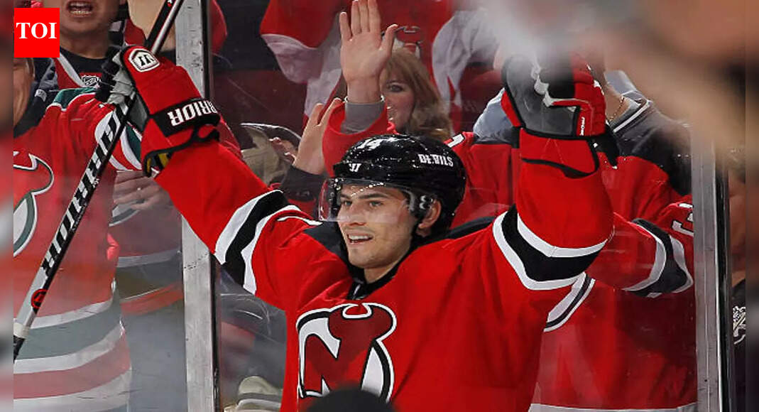 Edmonton Oilers place Adam Henrique on injured reserve after early exit against Predators, return expected after Olympic break | NHL News