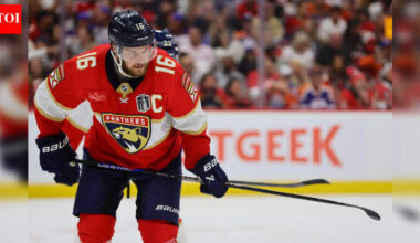 Is Florida Panthers captain Aleksander Barkov likely to return this season after knee surgery? | NHL News