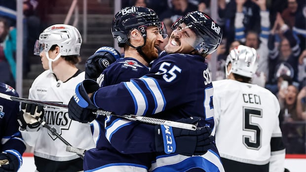 Scheifele scores twice, as Winnipeg Jets trounce L.A. Kings to snap 11-game losing streak