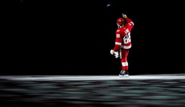 Patrick Kane scores twice to reach 500 goals in Red Wings’ 5-1 win over Canucks