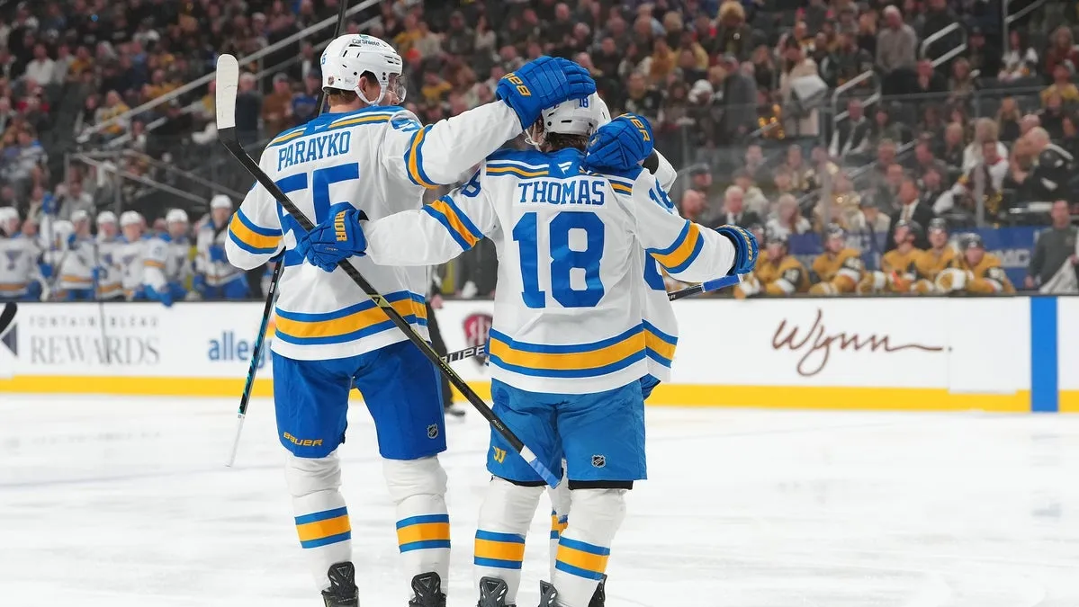 Carolina Hurricanes vs. St. Louis Blues odds, tips and betting trends