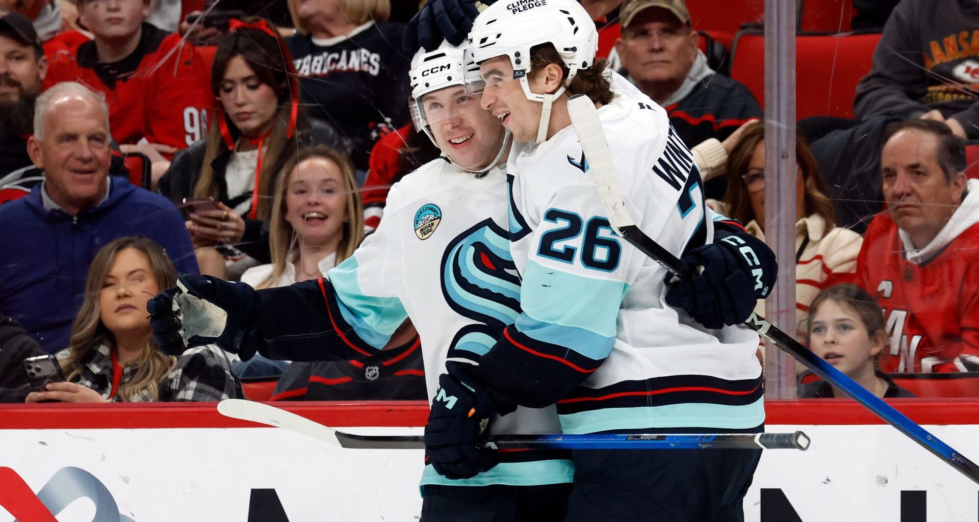 Kraken rally from 2 goals down and beat Rangers 4-2