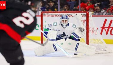 Kevin Lankinen’s goal-line save leads Vancouver Canucks’ 38-save effort in narrow loss to Ottawa Senators | NHL News