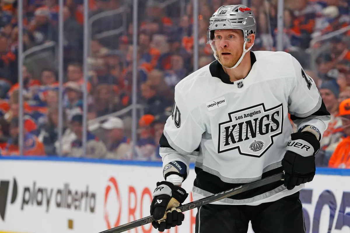 Former Canadiens forward Corey Perry steps away from Kings due to family health concerns