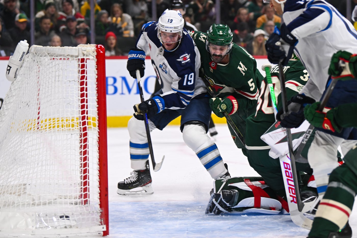 Scheifele has 4 points as Jets beat Wild 6-2 for 4th straight win