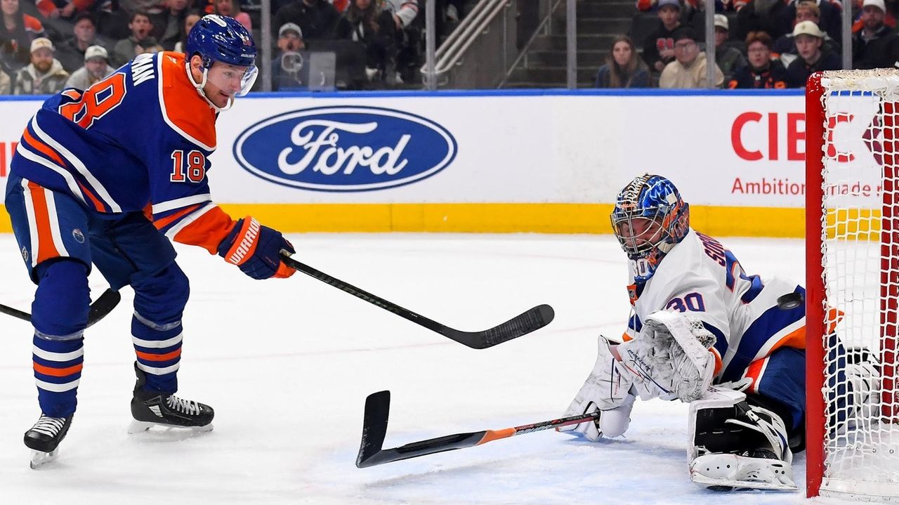 Islanders' Anthony Duclair, Ilya Sorokin help blank Oilers, Connor McDavid