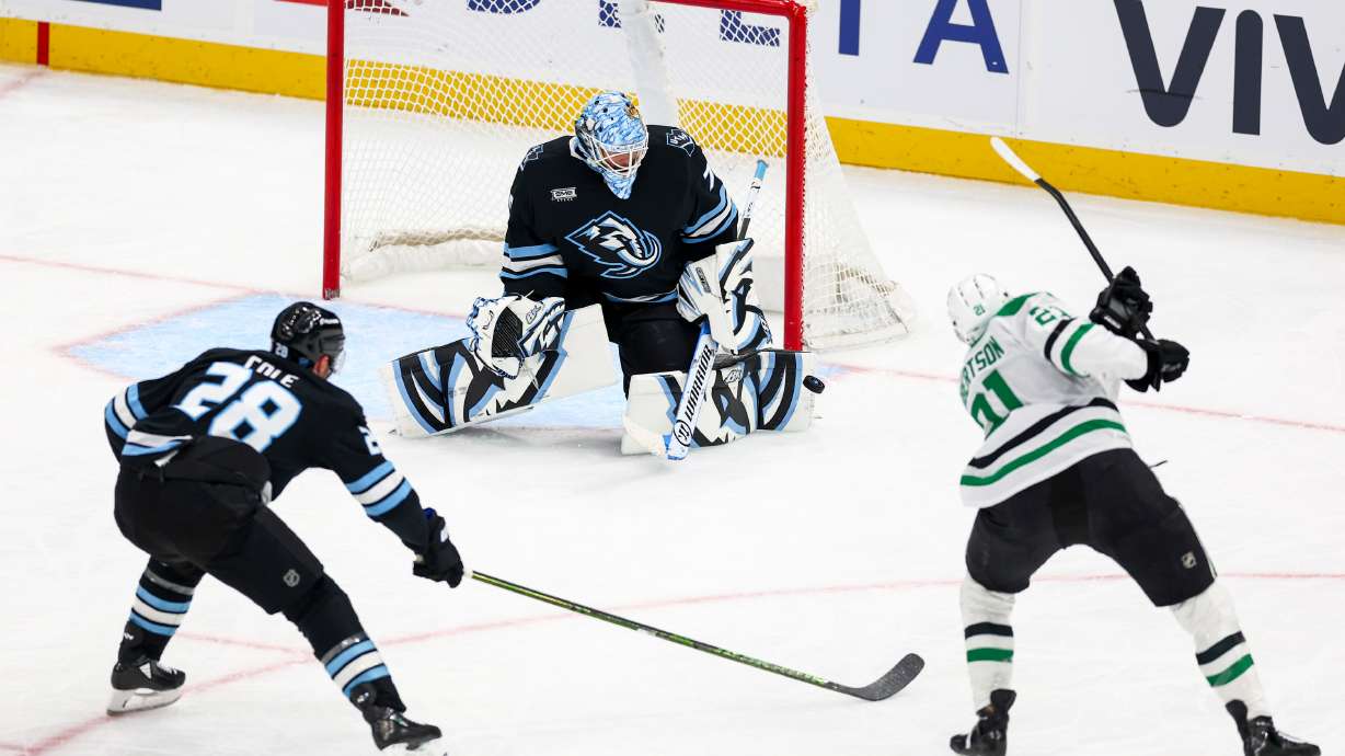 John Marino's deflected goal in late 3rd lifts Mammoth to win over visiting Stars